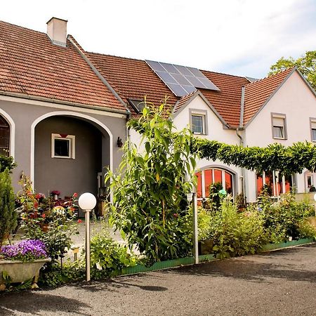 Haus Marianne Otel Franzhausen Dış mekan fotoğraf